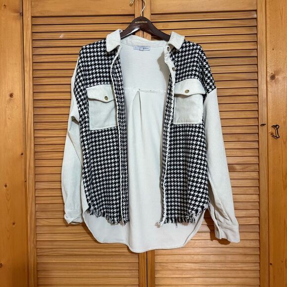 Baltic Born Tops - Baltic Born Cream Ribbed checkered button up size XL